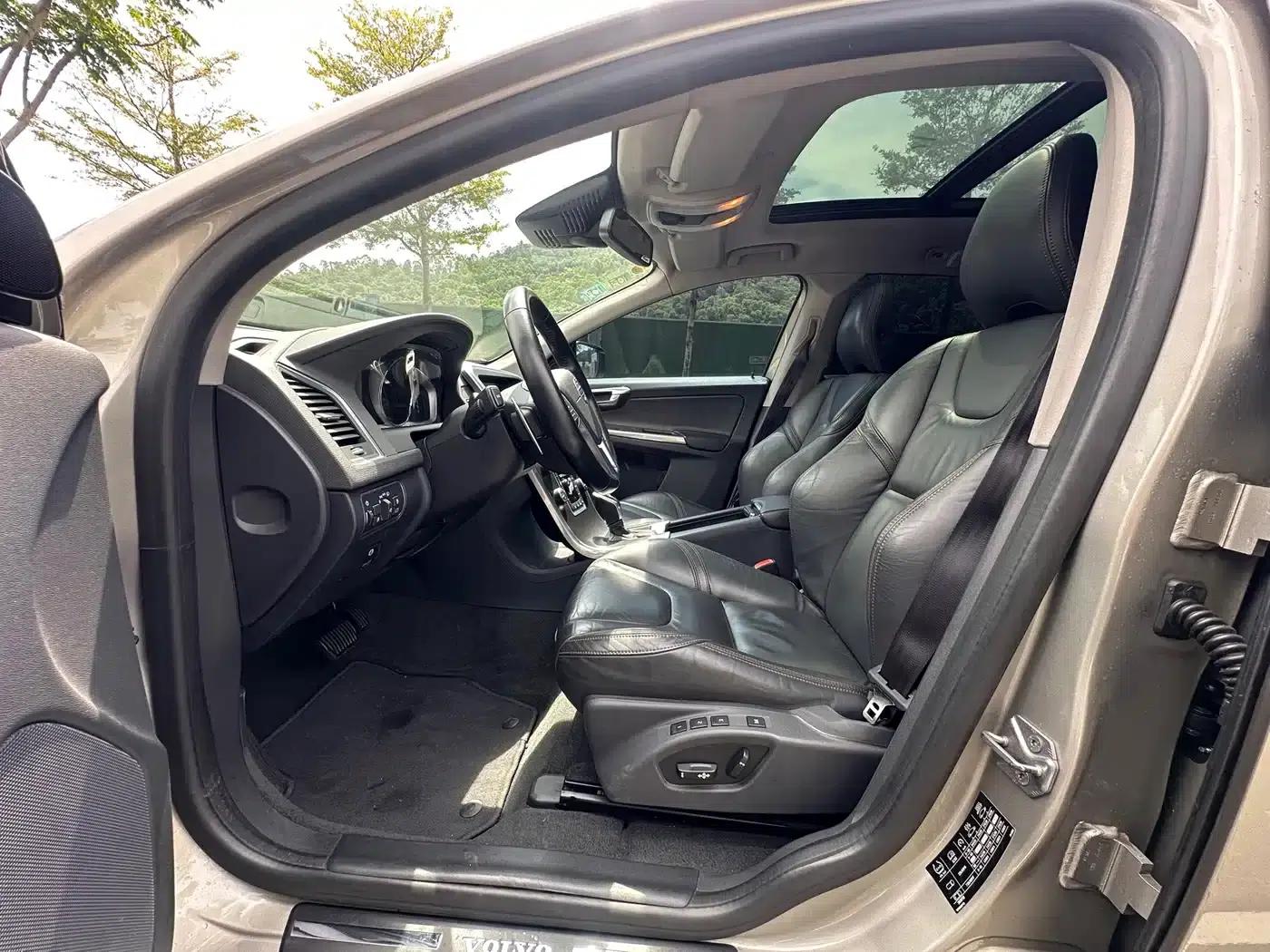 2014 Volvo XC60 Imported Model, Facelift, T5 Smart Edition — миниатюра 4