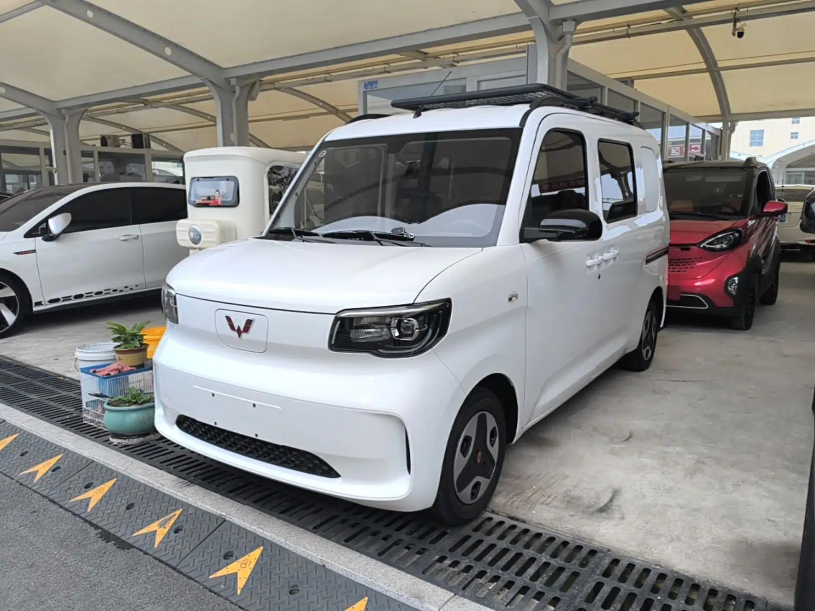 Wuling Zhiguang New Energy 2025 Model 305km Ambitious Edition — миниатюра 1
