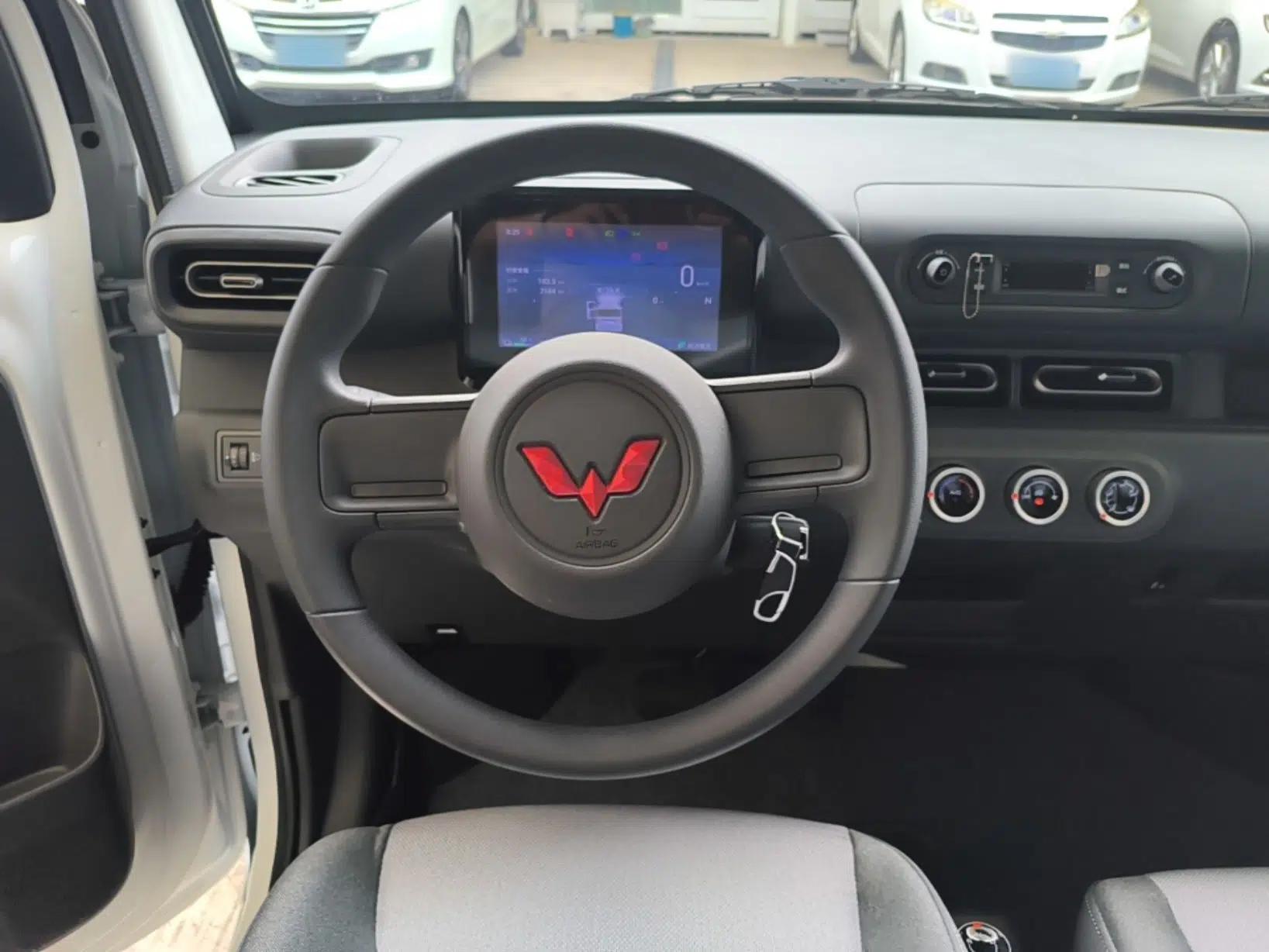 Wuling Zhiguang New Energy 2025 Model 305km Ambitious Edition — миниатюра 13