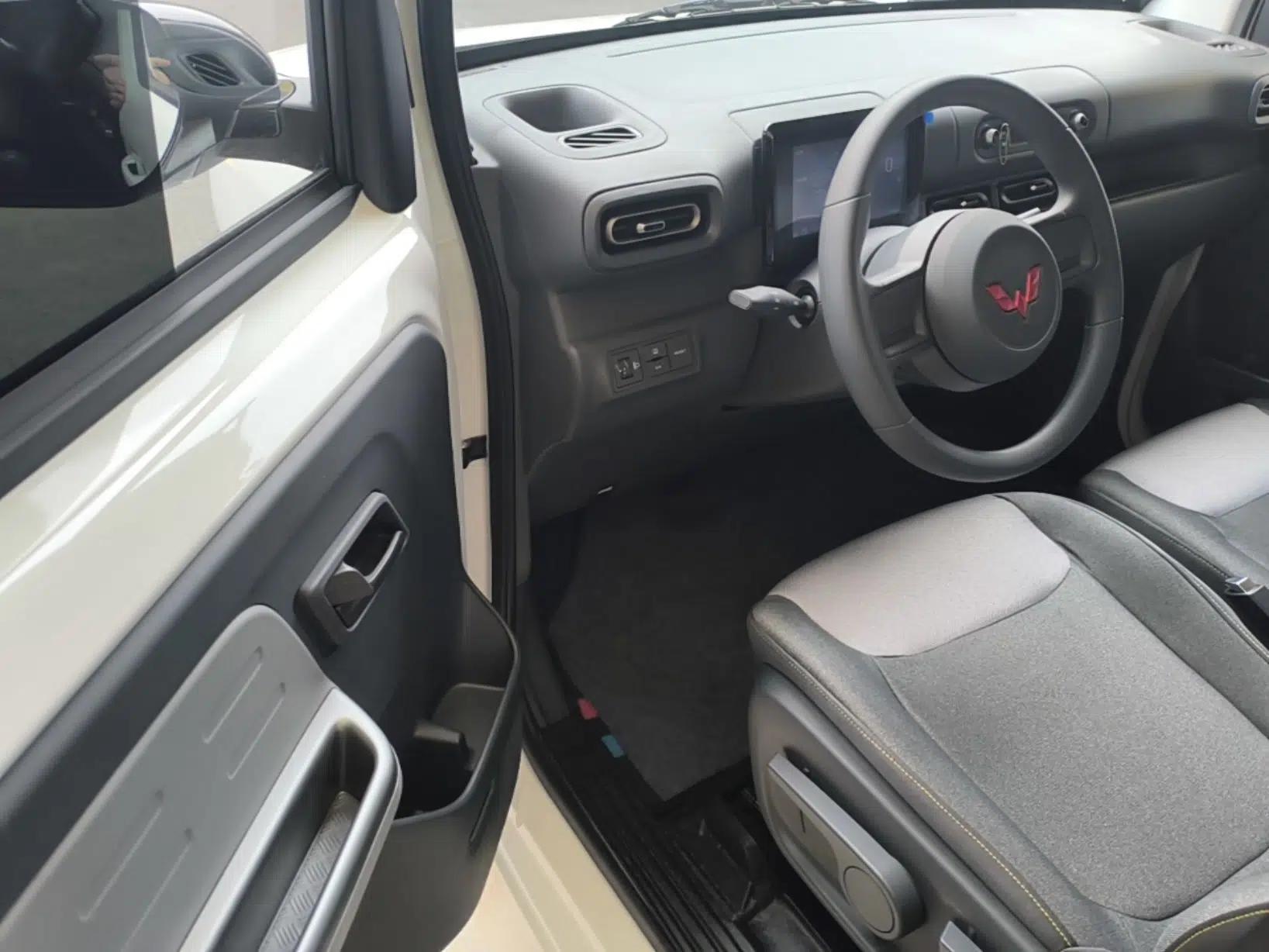 Wuling Zhiguang New Energy 2025 Model 305km Ambitious Edition — миниатюра 18