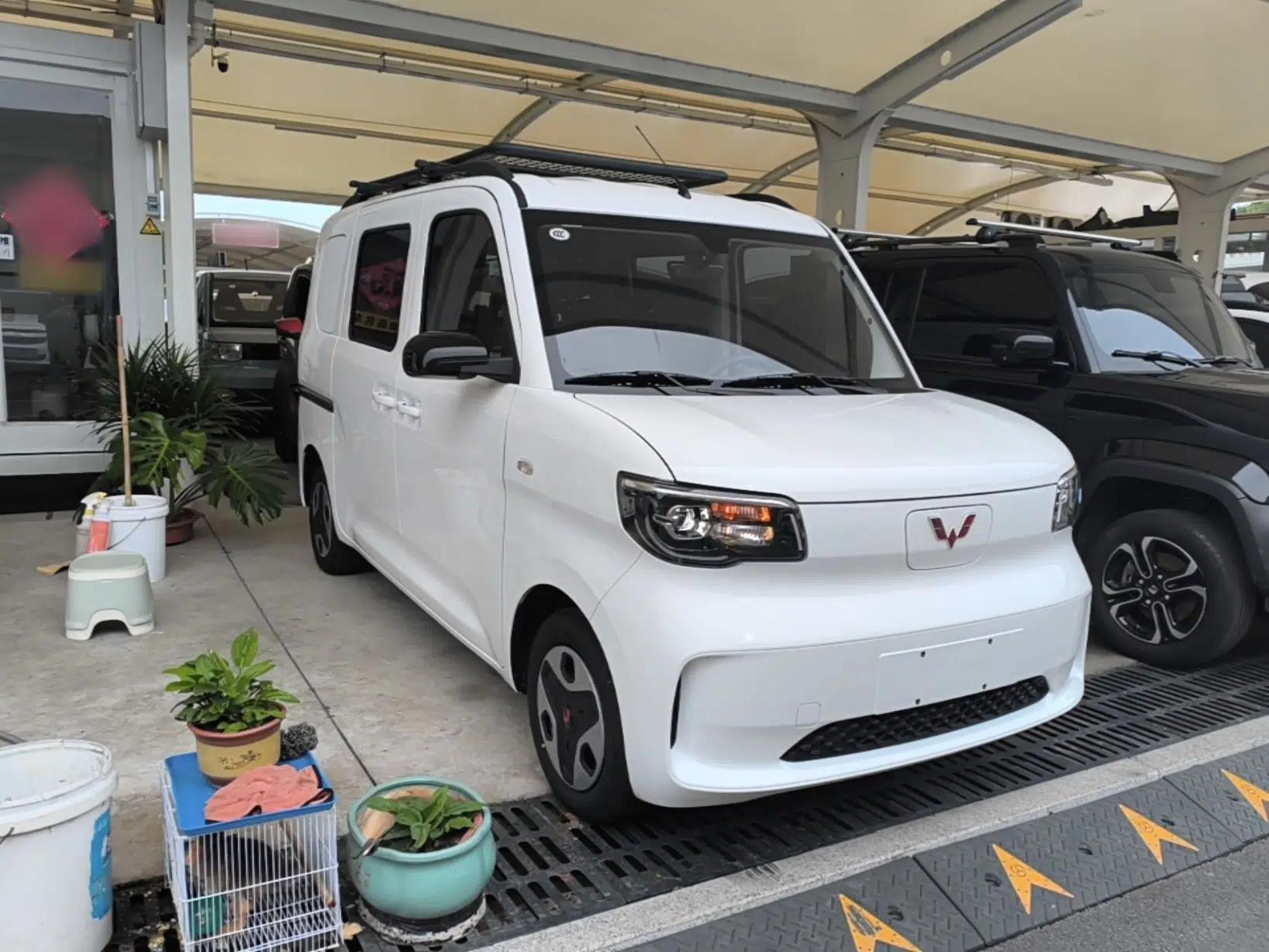 Wuling Zhiguang New Energy 2025 Model 305km Ambitious Edition — миниатюра 3