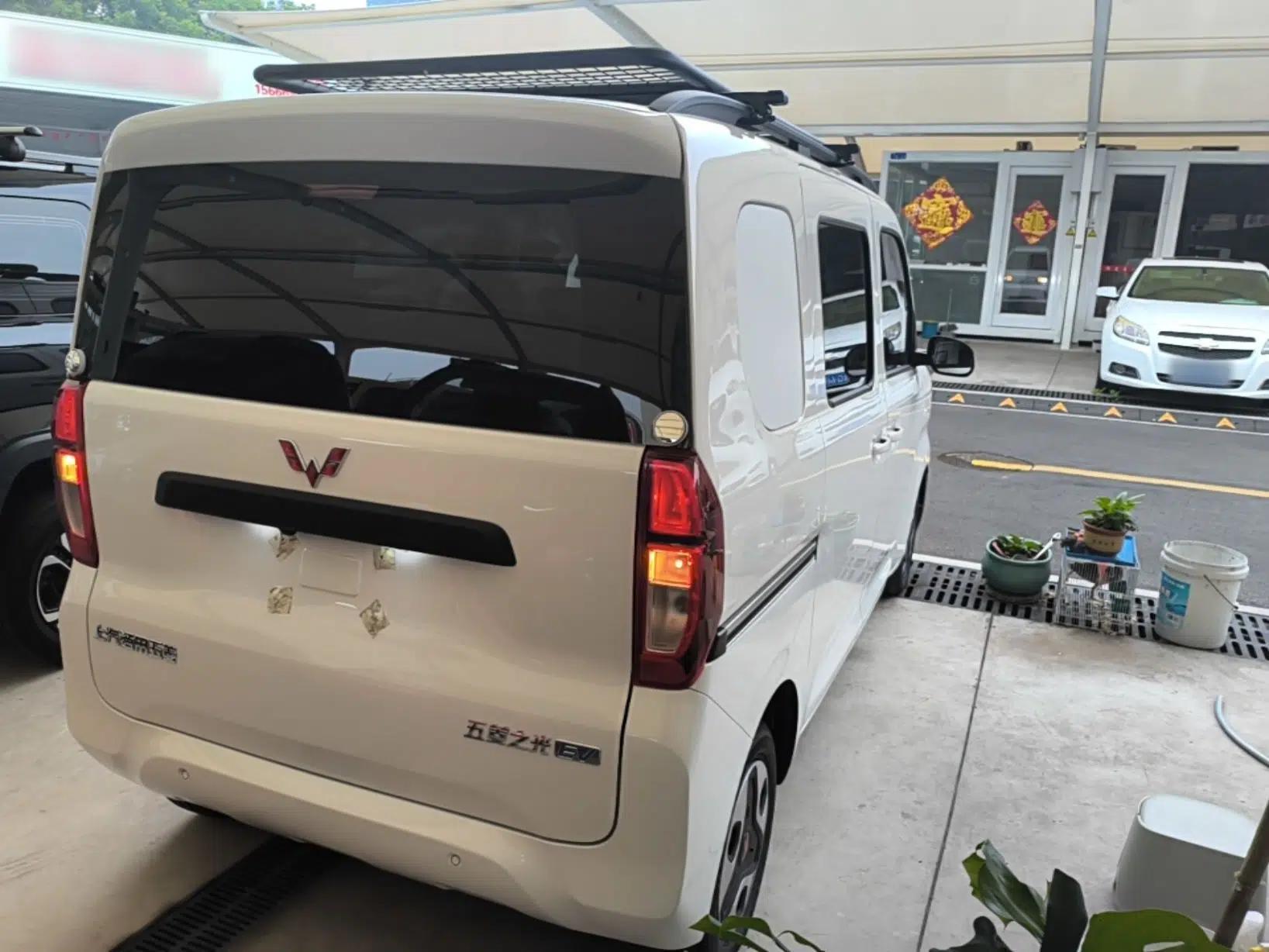 Wuling Zhiguang New Energy 2025 Model 305km Ambitious Edition — миниатюра 6