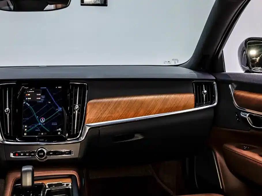 2024 Volvo S90 B5 Smart Luxury Edition — миниатюра 23