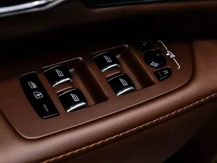 2024 Volvo S90 B5 Smart Luxury Edition — миниатюра 25