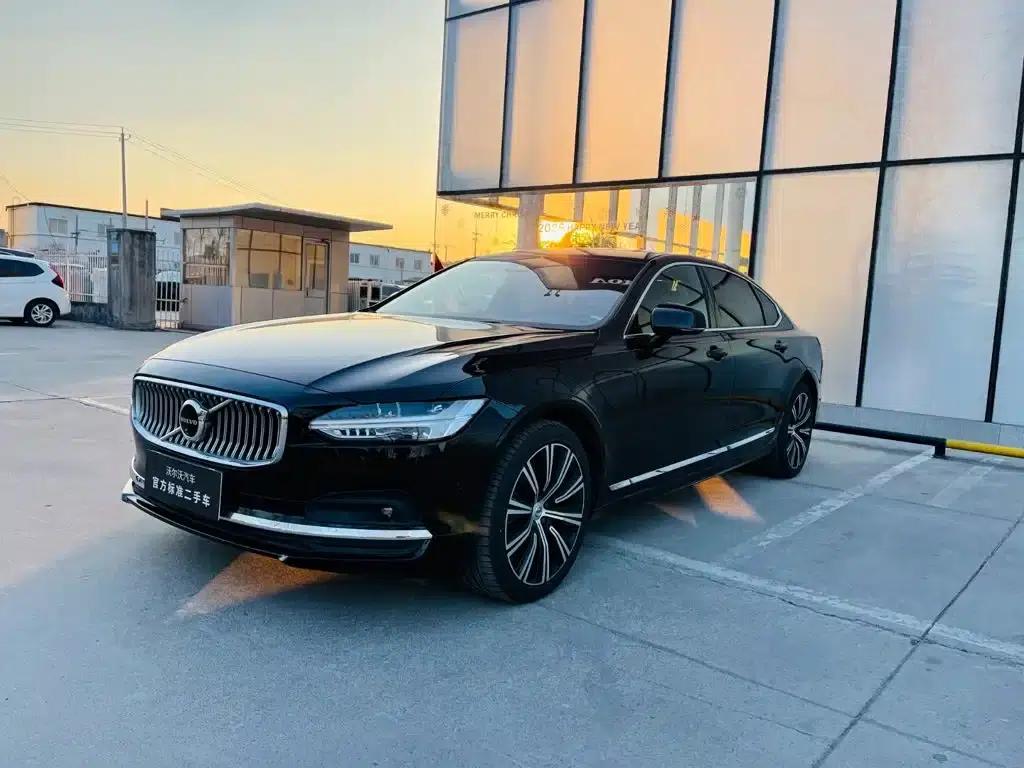 2025 Volvo S90 B5 Smart Luxury Edition — миниатюра 1