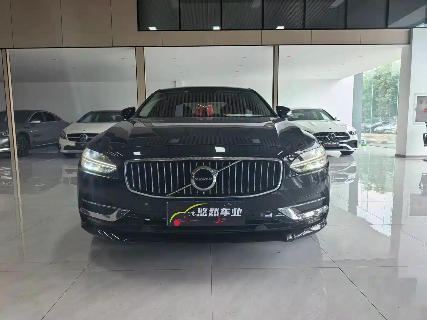 2020 Volvo S90 T5 Inscription Luxury Edition — миниатюра 2