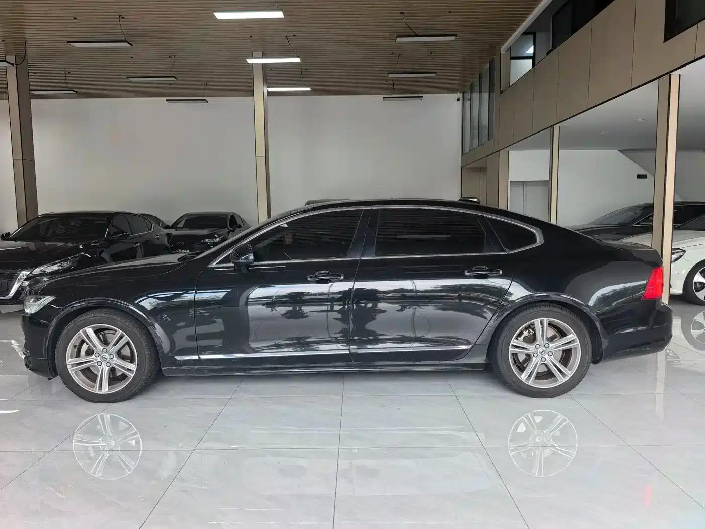 2020 Volvo S90 T5 Inscription Luxury Edition — миниатюра 7