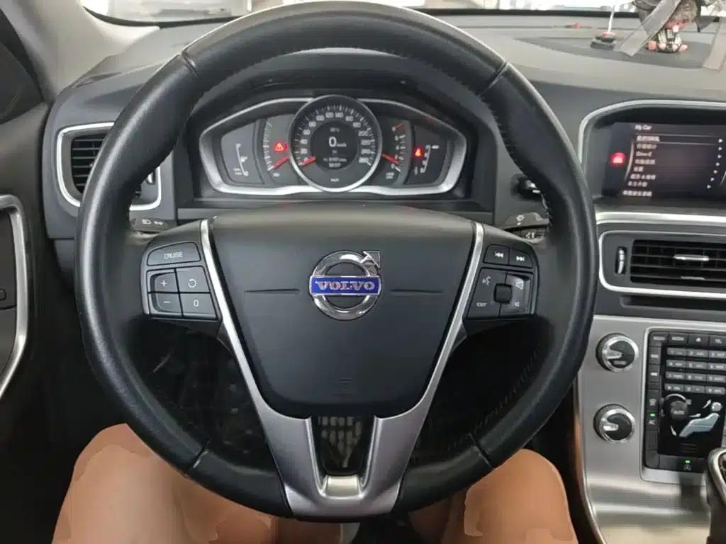 2018 Volvo S60 S60L T3 Smart Edition — миниатюра 11