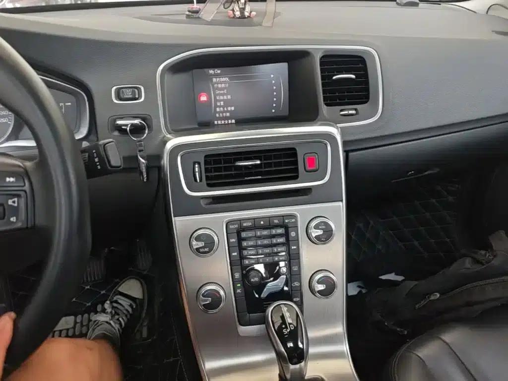 2018 Volvo S60 S60L T3 Smart Edition — миниатюра 13