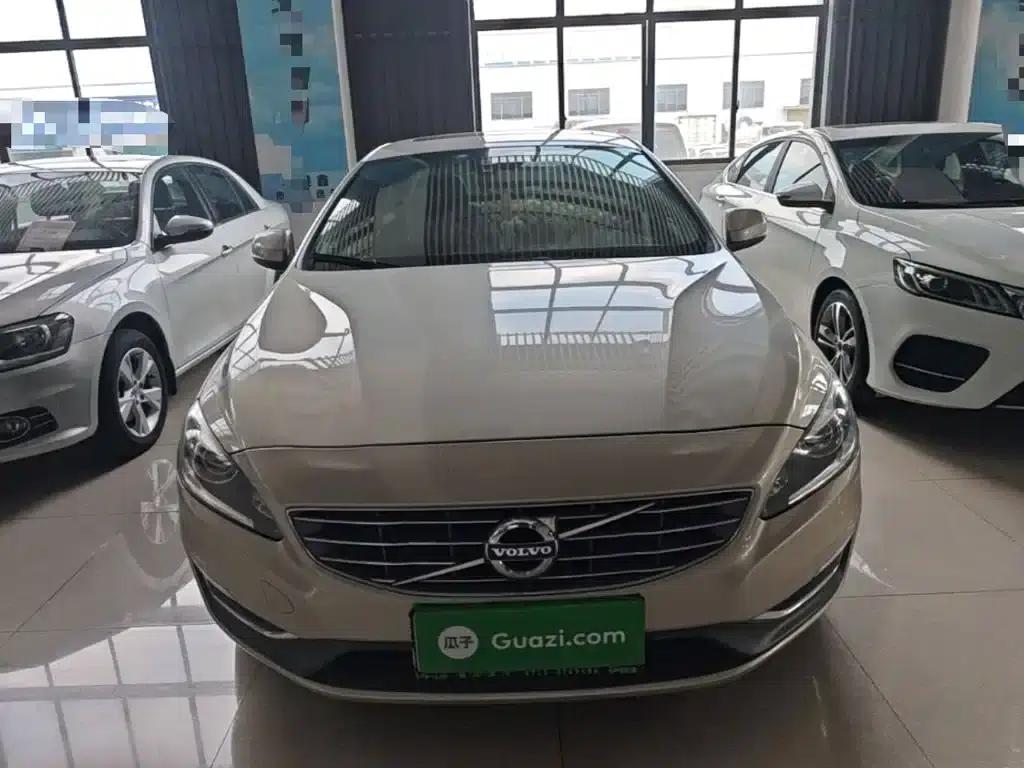 2018 Volvo S60 S60L T3 Smart Edition — миниатюра 3