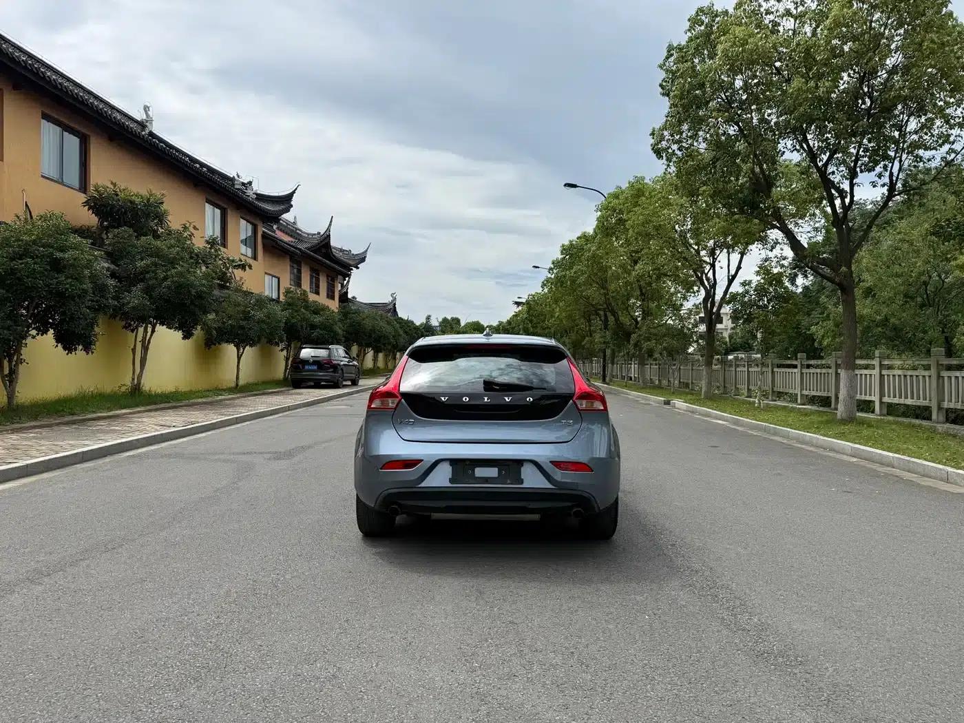 2017 Volvo V40 T3 Smart Edition — миниатюра 6