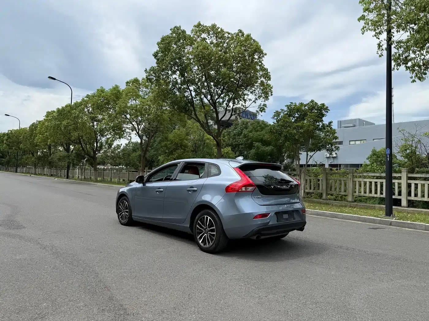 2017 Volvo V40 T3 Smart Edition — миниатюра 7