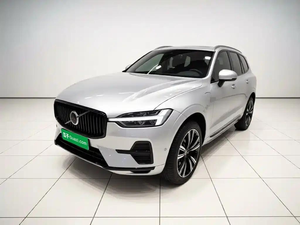 2023 Volvo XC60 Plug-in Hybrid T8 Plug-in Hybrid Long Range AWD Inscription Luxury Edition — миниатюра 1