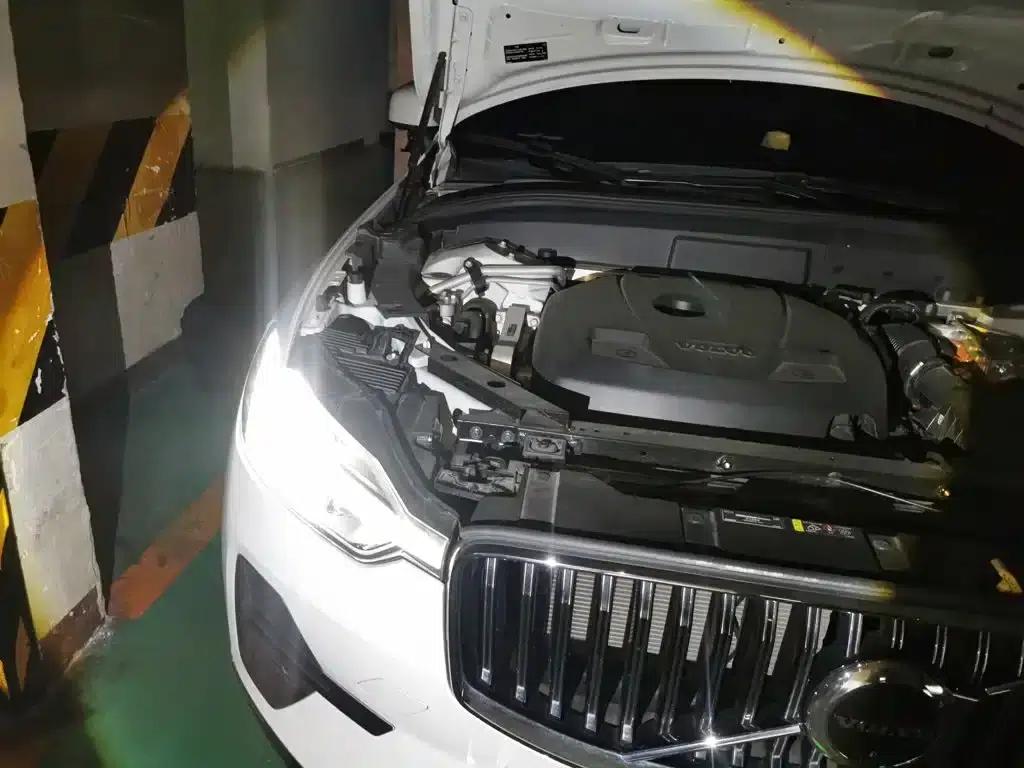 2023 Volvo XC60 Plug-in Hybrid T8 Plug-in Hybrid Long Range AWD Inscription Luxury Edition — миниатюра 22