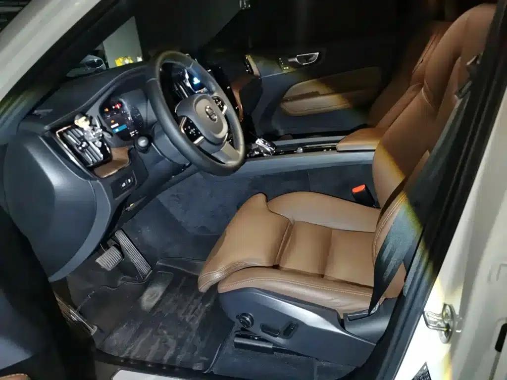 2023 Volvo XC60 Plug-in Hybrid T8 Plug-in Hybrid Long Range AWD Inscription Luxury Edition — миниатюра 8
