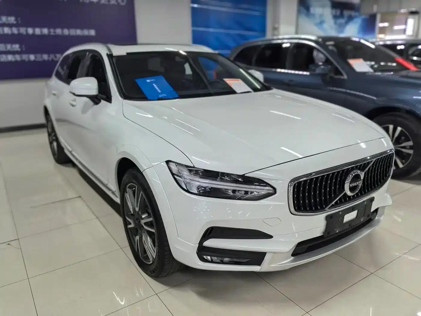 2020 Volvo V90 Facelift Cross Country T5 AWD Smart Edition — миниатюра 3