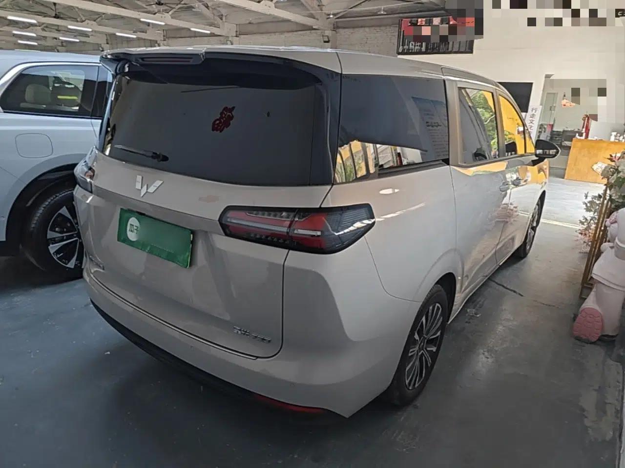 Wuling Starlight 730 2025 Model Pure Electric 500km Luxury Edition — миниатюра 6