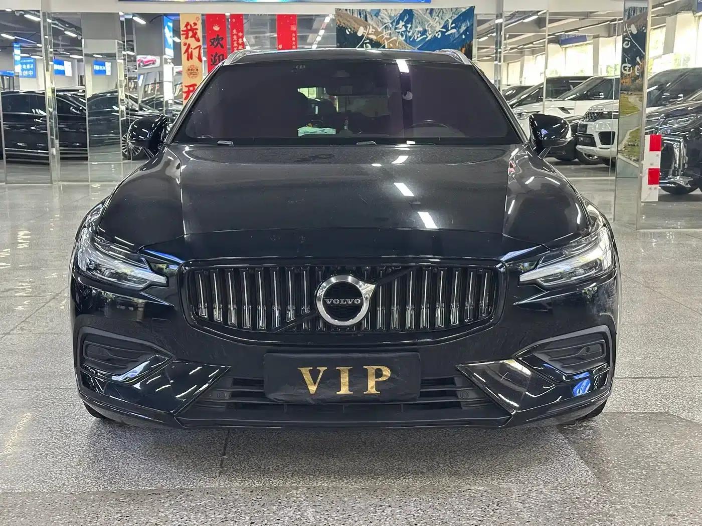 2021 Volvo V60 B5 Inscription Luxury Edition — миниатюра 2