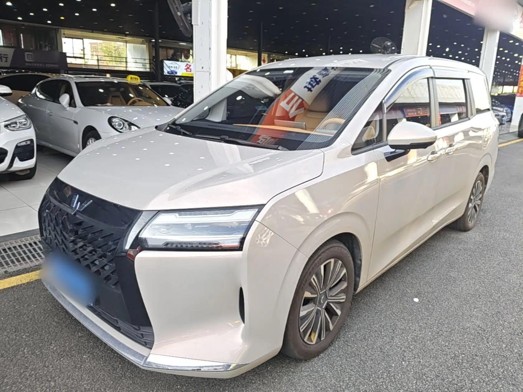 Wuling 730 2025 Model 1.5T CVT Elite Edition — миниатюра 1