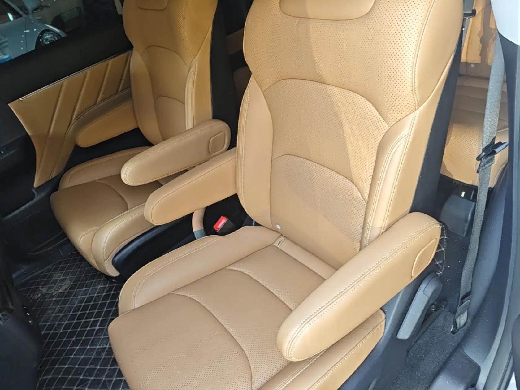 Wuling 730 2025 Model 1.5T CVT Elite Edition — миниатюра 20
