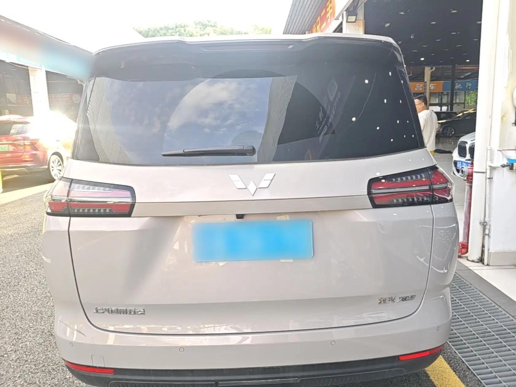 Wuling 730 2025 Model 1.5T CVT Elite Edition — миниатюра 5