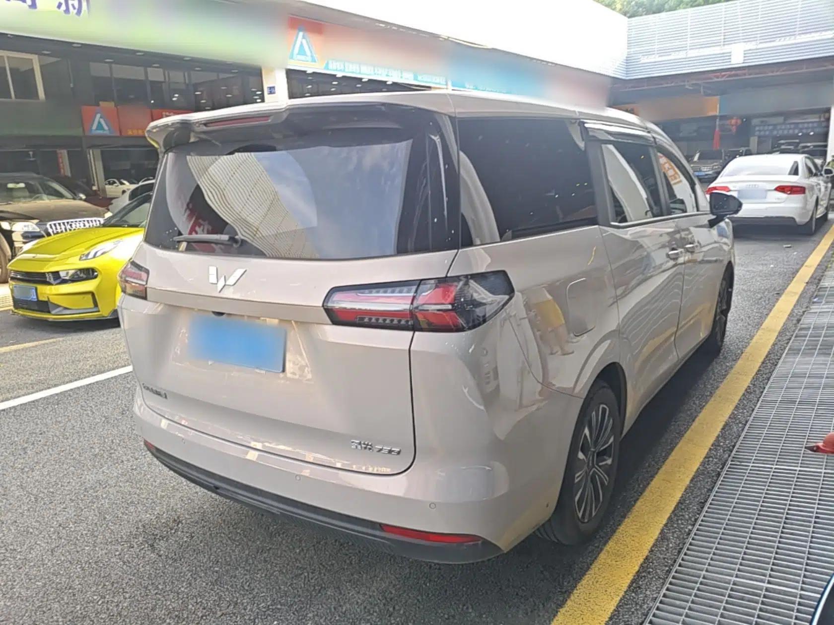 Wuling 730 2025 Model 1.5T CVT Elite Edition — миниатюра 6