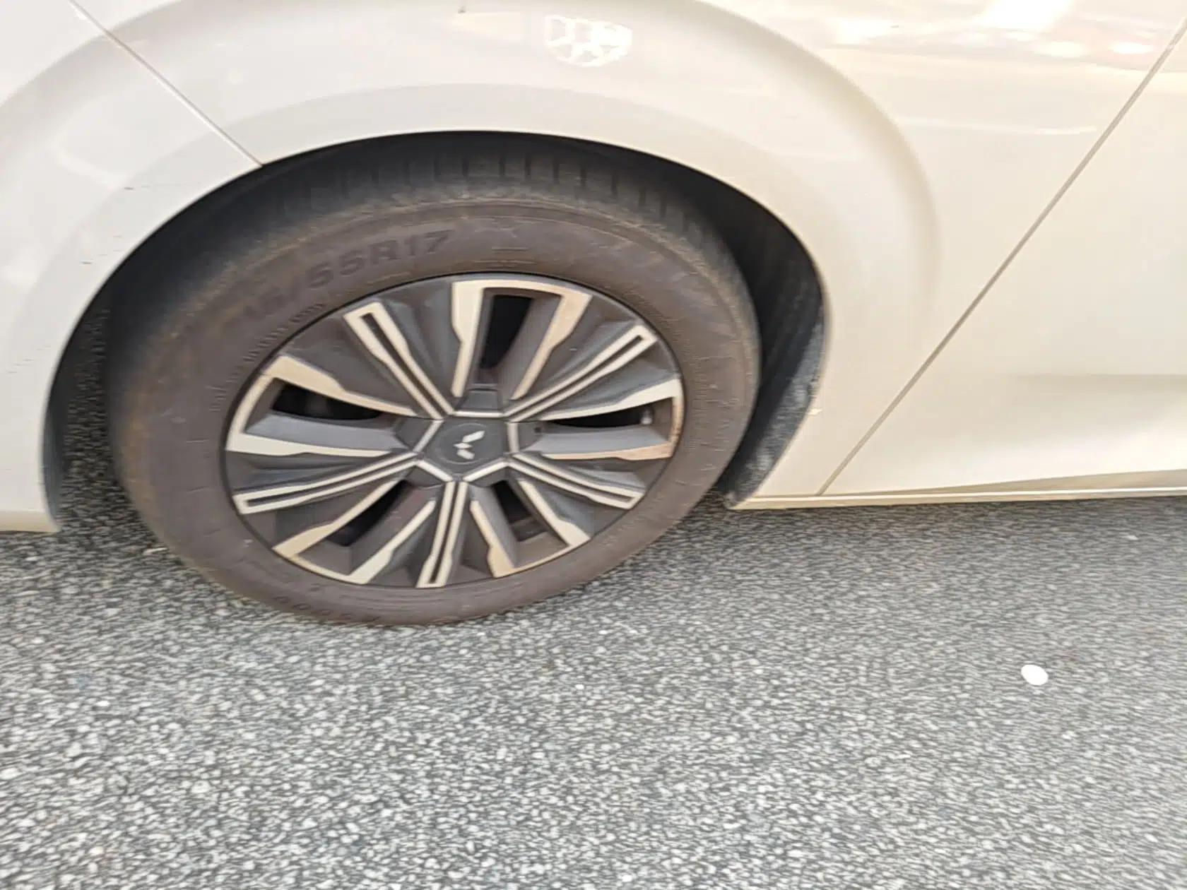 Wuling 730 2025 Model 1.5T CVT Elite Edition — миниатюра 10