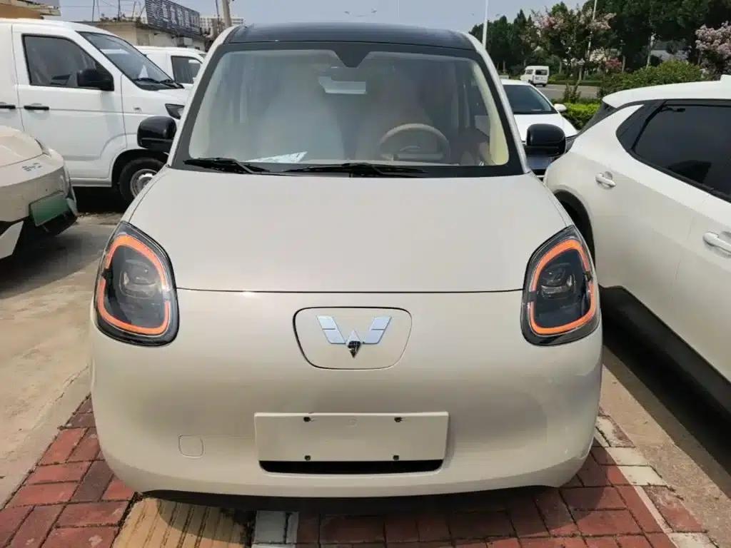 Hongguang MINIEV 2025 Fourth Generation Four-Door Advanced Model — миниатюра 3