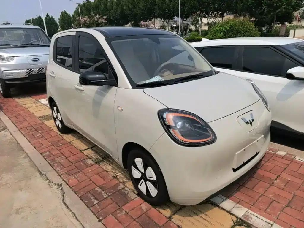 Hongguang MINIEV 2025 Fourth Generation Four-Door Advanced Model — миниатюра 4