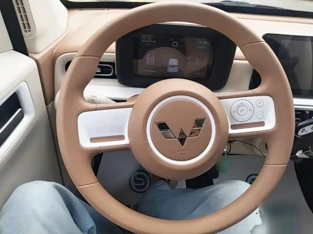 Hongguang MINIEV 2024 Third Generation 215km/h Advanced Edition — миниатюра 11