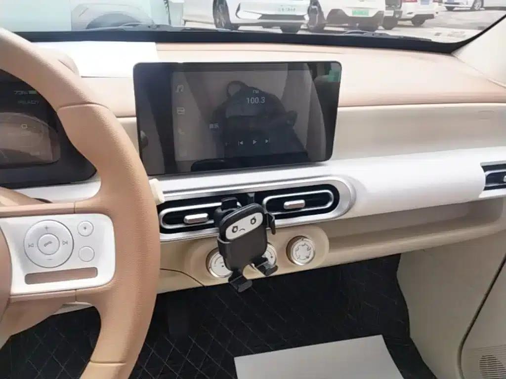 Hongguang MINIEV 2024 Third Generation 215km/h Advanced Edition — миниатюра 13
