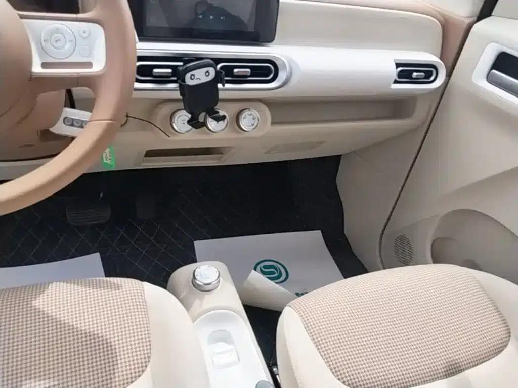 Hongguang MINIEV 2024 Third Generation 215km/h Advanced Edition — миниатюра 14