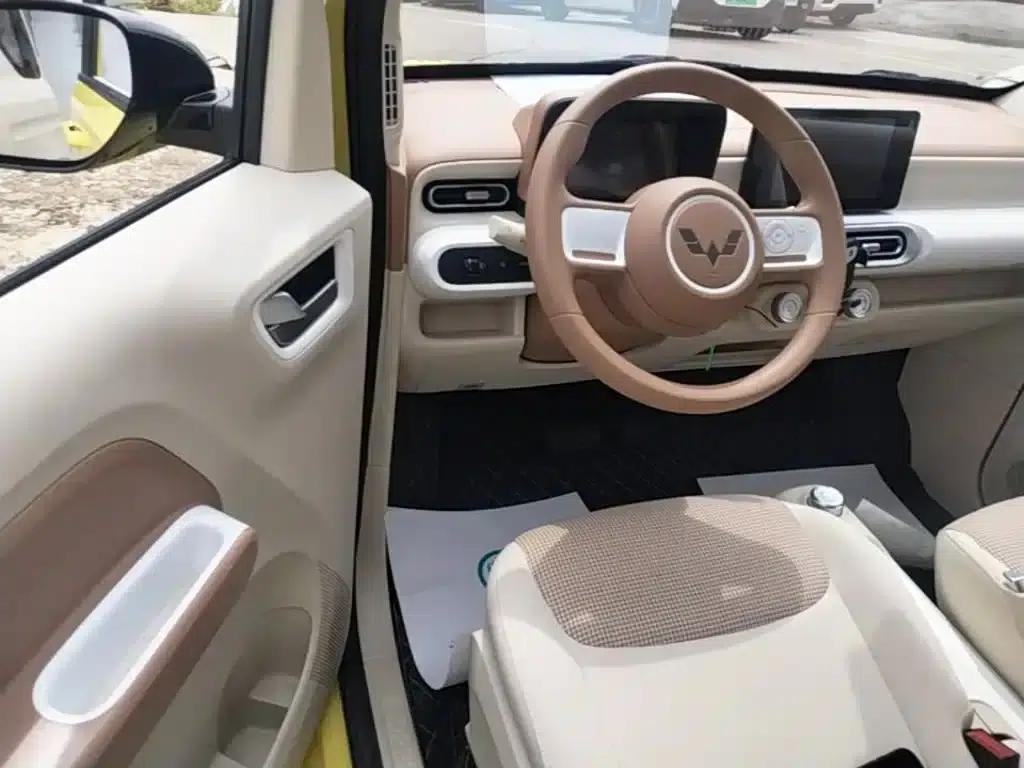 Hongguang MINIEV 2024 Third Generation 215km/h Advanced Edition — миниатюра 16