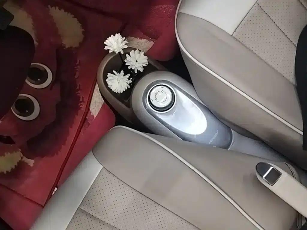 Hongguang MINIEV 2025 Fourth Generation Four-Door Advanced Model — миниатюра 14