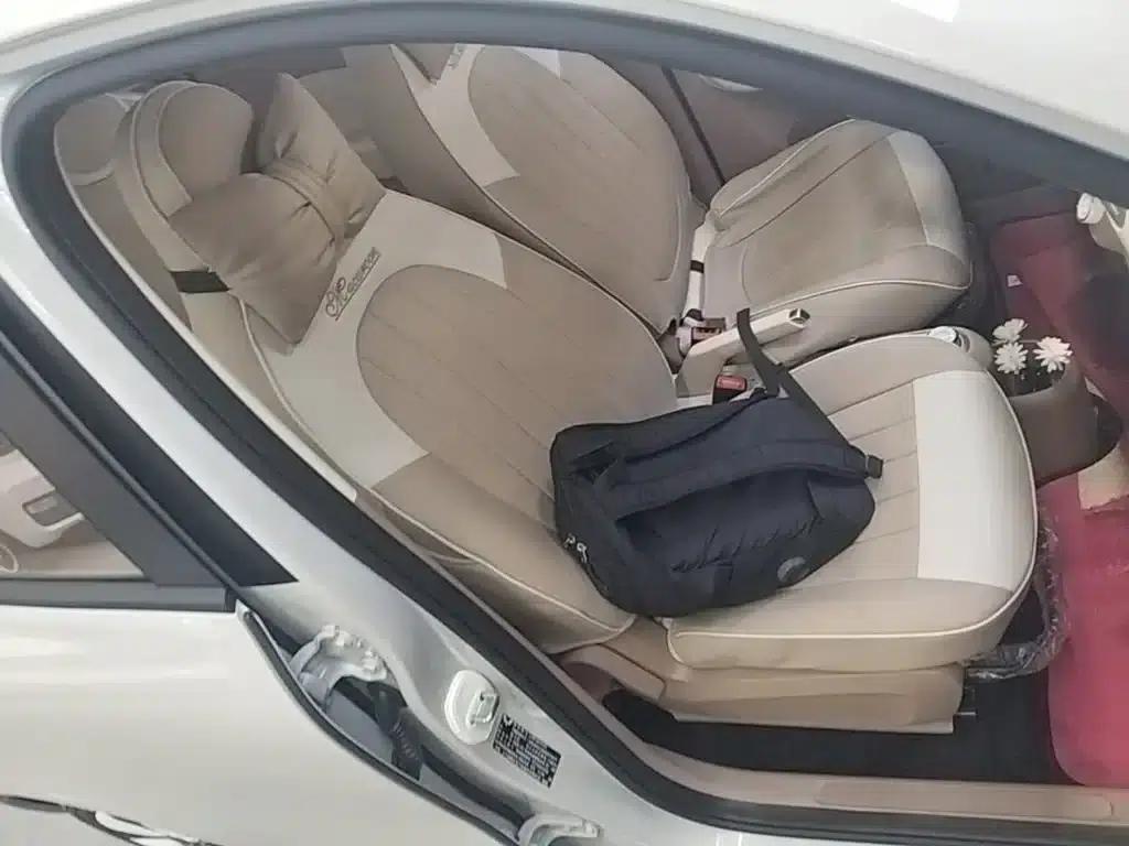 Hongguang MINIEV 2025 Fourth Generation Four-Door Advanced Model — миниатюра 25
