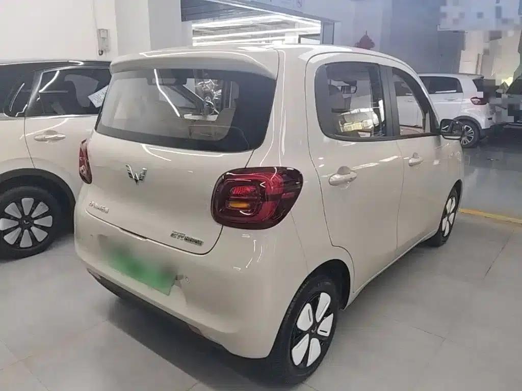 Hongguang MINIEV 2025 Fourth Generation Four-Door Advanced Model — миниатюра 7