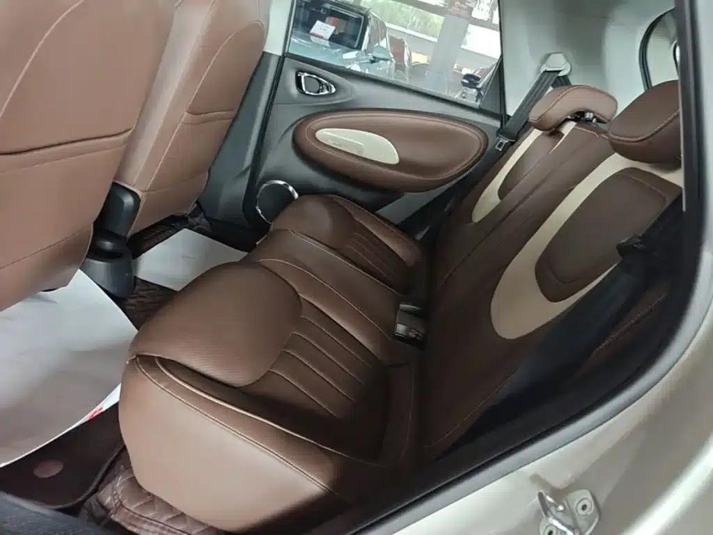 Wuling Bingo 2023 Model, 333km Range, Lingxi Connectivity+ Model — миниатюра 17