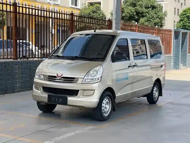 Wuling Rongguang 2014 1.2L S Basic Model