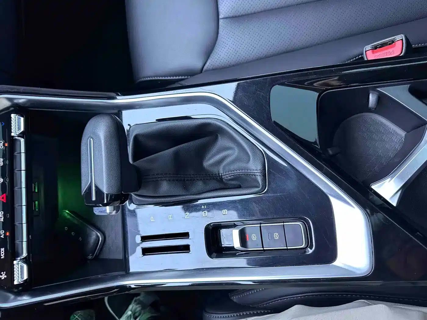 Wuling Xingchen 2021 1.5T CVT Star Edition — миниатюра 17