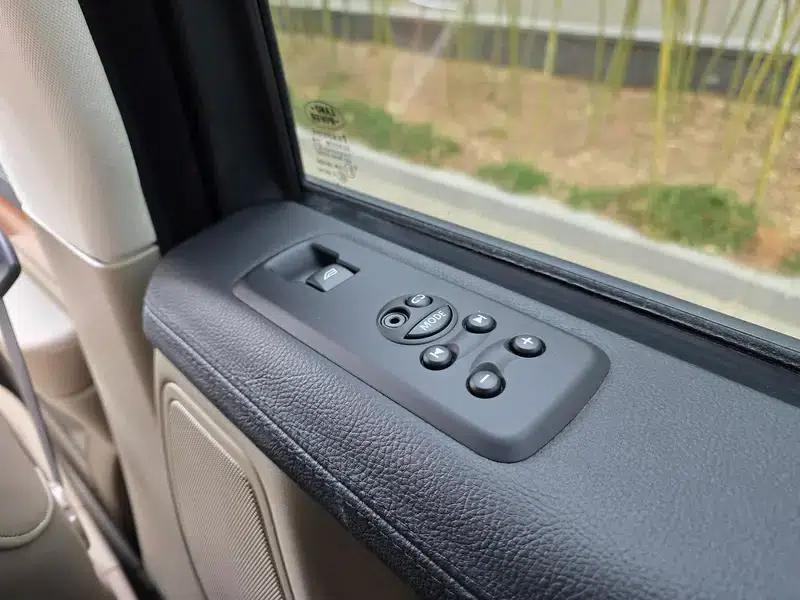 Range Rover Sport 2010 5.0 V8 NA HSE — миниатюра 18