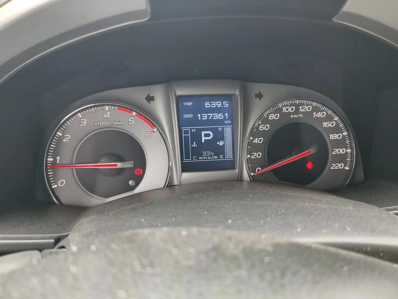 Isuzu mu-X 2015 2.5T Two-Wheel Drive Automatic Luxury Edition 7 Seats — миниатюра 12