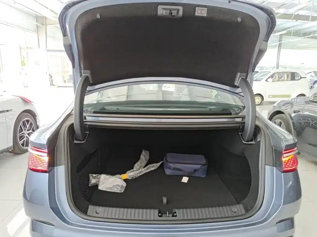 Seal 07 DM-i 2026 Model DM-i 1.5T 135km Premium — миниатюра 19