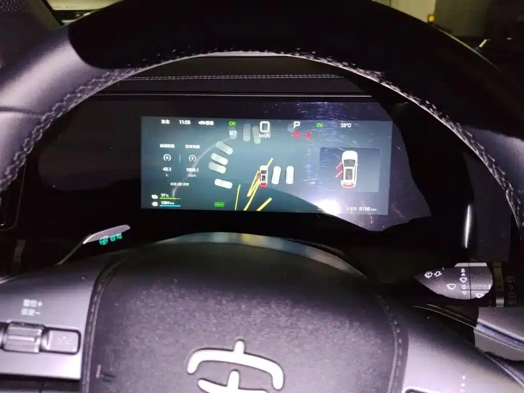 Song L DM-i 2025 Smart Driving Edition 112km Leading Model — миниатюра 8