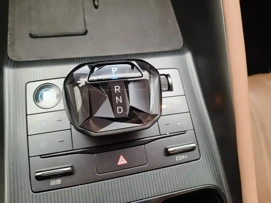 Song L EV 2024 Model 662km Excellent Edition — миниатюра 14