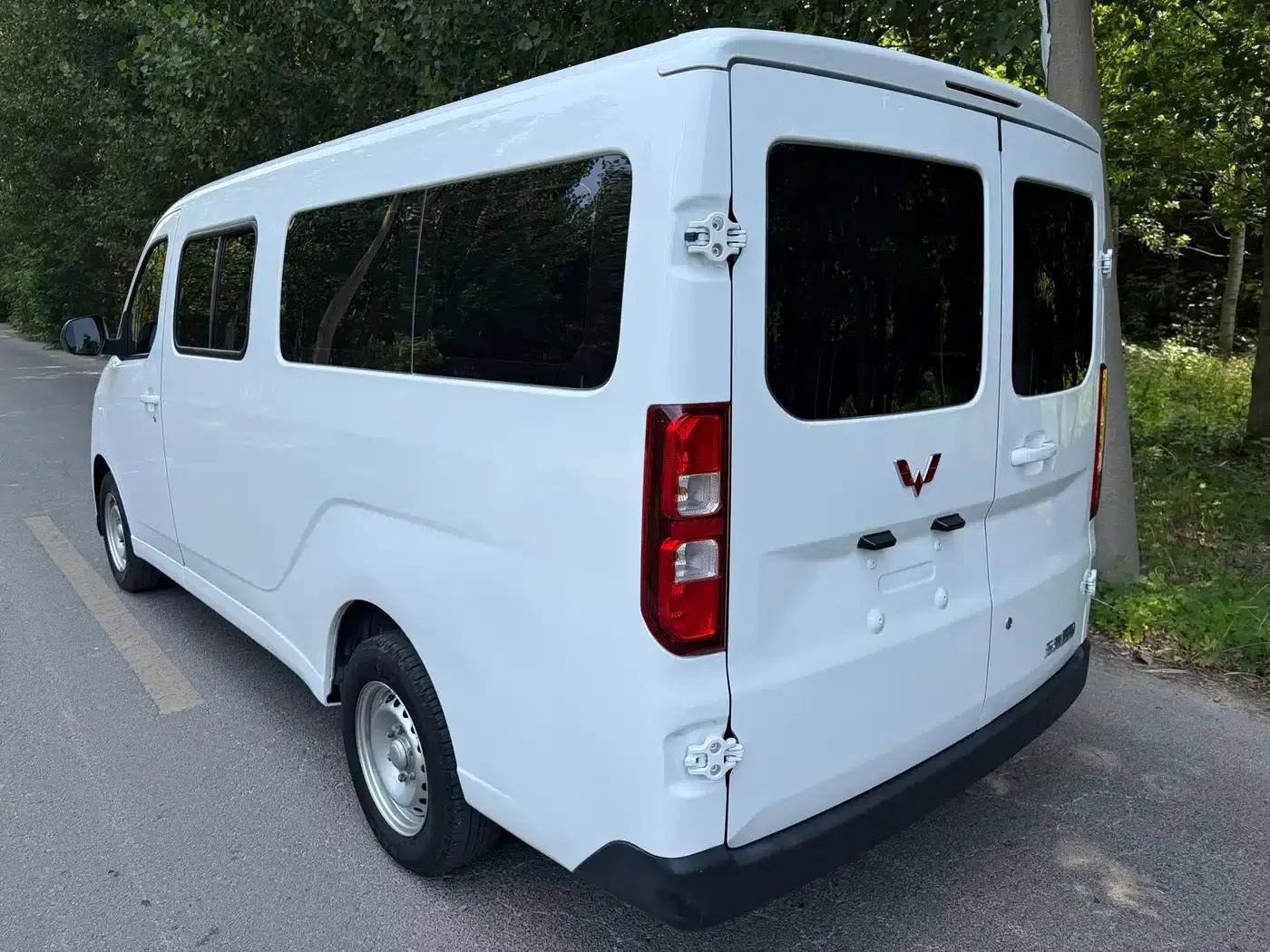 Wuling Yangguang 2024 Model 300km Comfort Bus Version 60kW — миниатюра 6