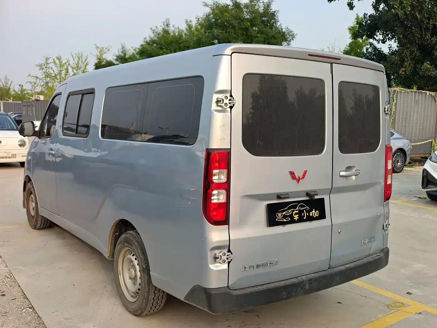 Wuling Yangguang 2024 Model 300km Comfort Bus Version 60kW — миниатюра 4