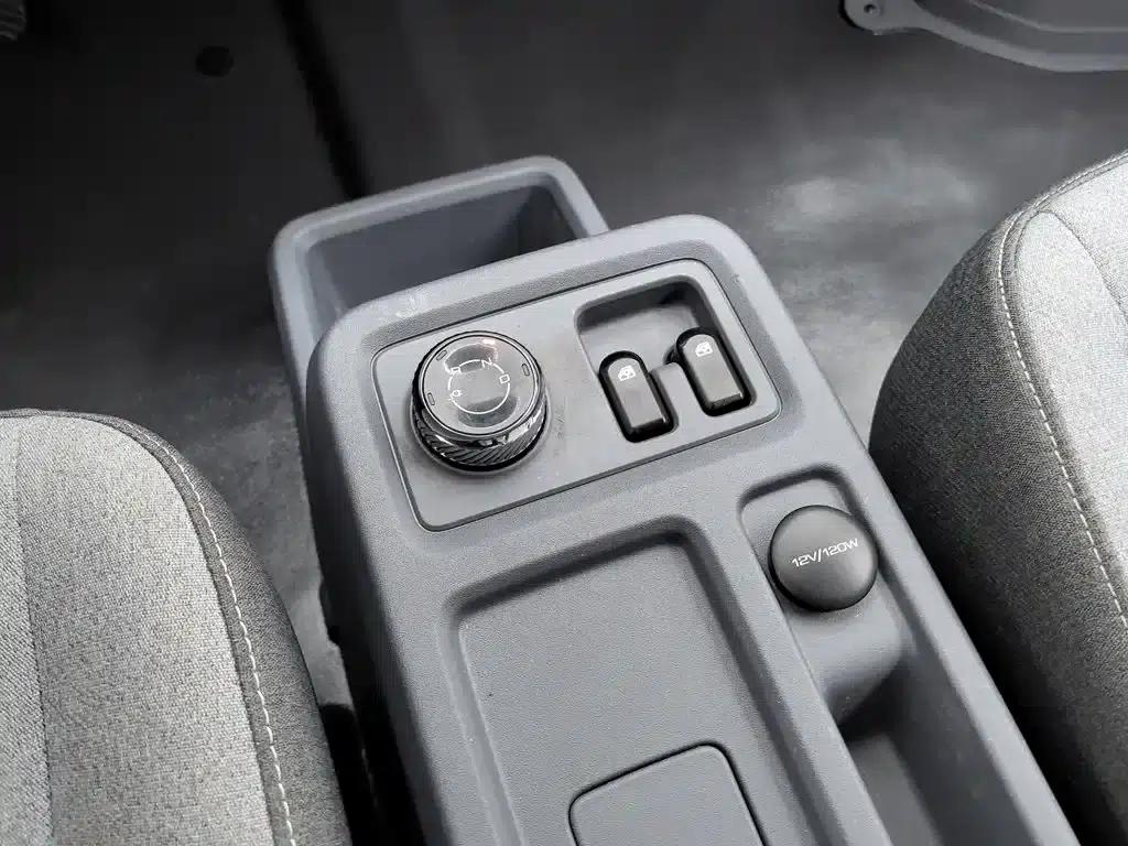 Wuling Yangguang 2024 Model 300km Comfort Bus Version 75kW — миниатюра 13