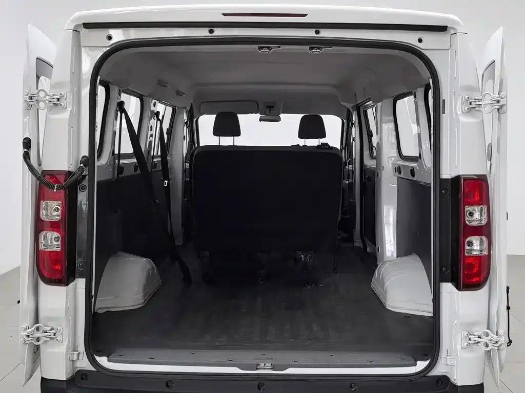 Wuling Yangguang 2024 Model 300km Comfort Bus Version 75kW — миниатюра 16
