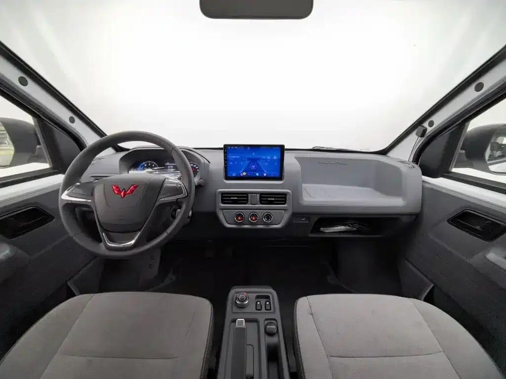Wuling Yangguang 2024 Model 300km Comfort Bus Version 75kW — миниатюра 5