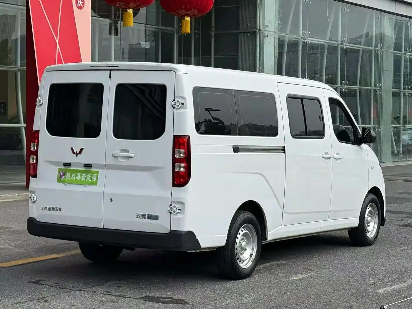 Wuling Yangguang 2025 400km/h Bus Comfort Edition — миниатюра 8